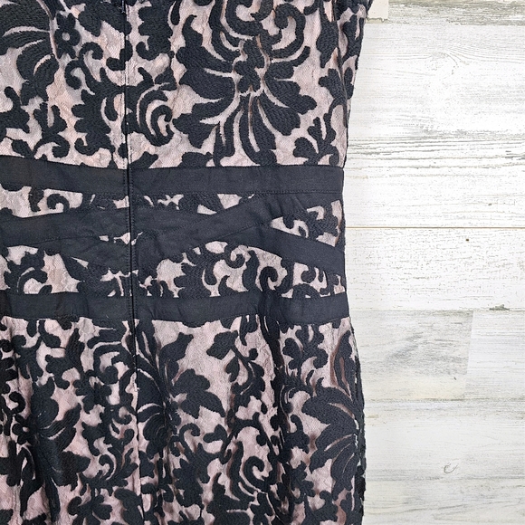 Tadashi Shoji Black Lace Overlay Cocktail Dress 16 Elegant Romantic Sheath - Picture 11 of 14